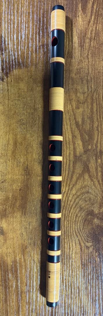 だんじり　竹製 篠笛 音孔7つ マットブラックとベージュ