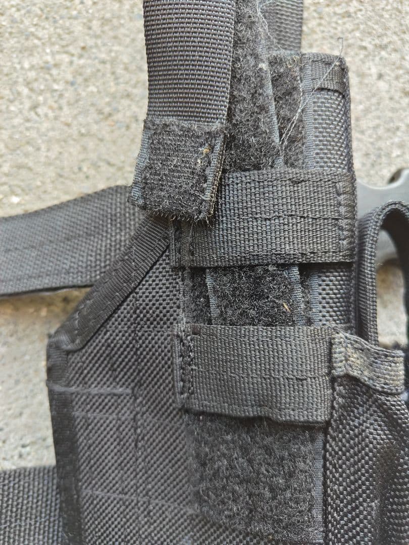 BLACKHAWK レッグホルスター　特殊部隊　アメリカ軍 初期アフ