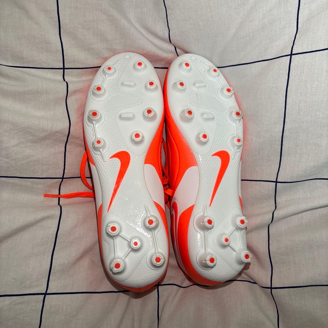ナイキティエンポレジェンド10プロ NIKE tiempodefend10pro