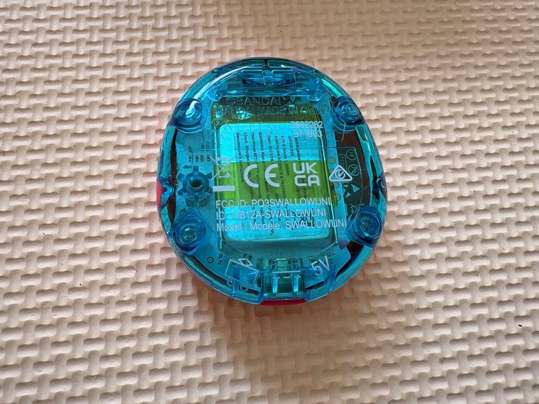 Tamagotchi Uni ピンク 本体と付属品　たまごっちUni