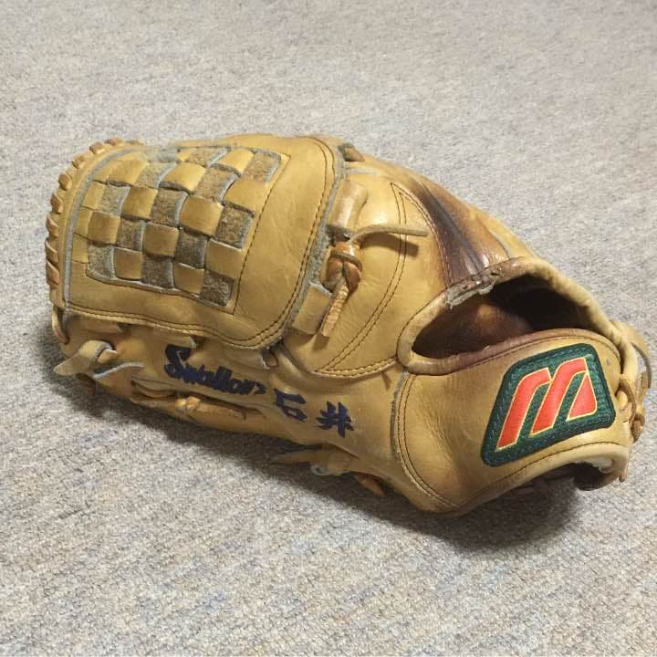 ヤクルトスワローズ石井左グローブ