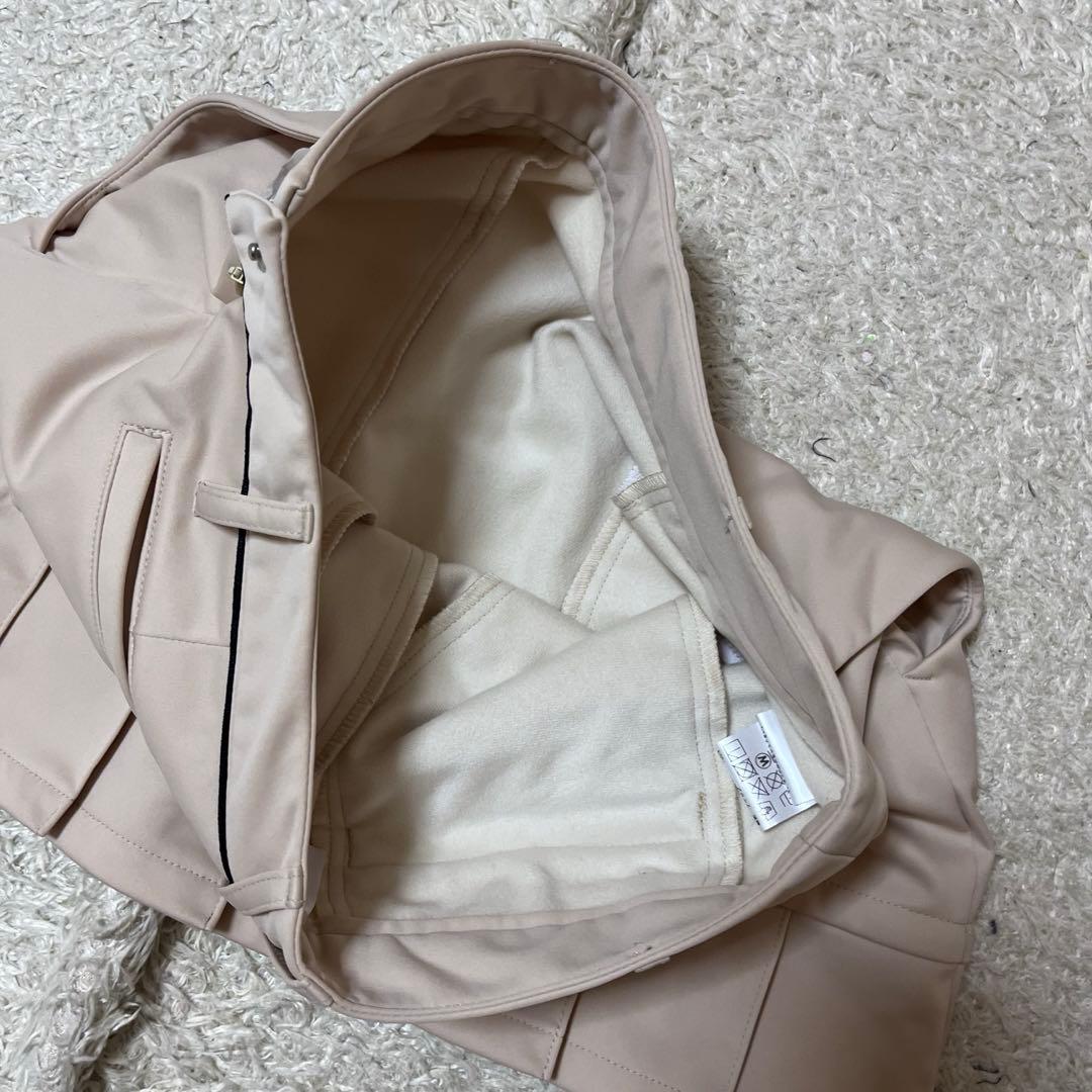 タグ付未使用　DESCENTE コーティングニットボンディングプリーツスカート