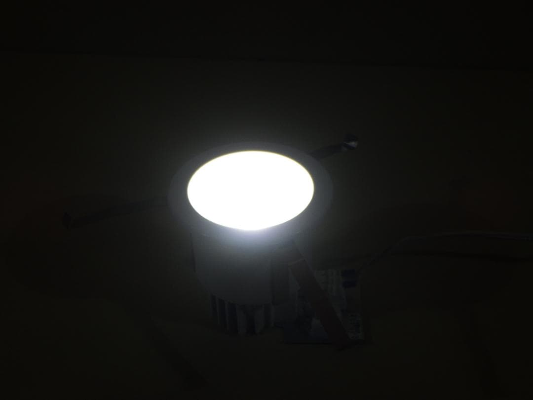※1個の価格　未使用品　東芝LED※箱なし　LECF19N-M19GH5085P