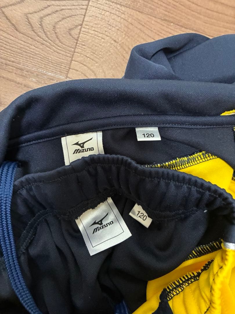 リベルタサッカースクール　120cm ジャージ　上下セット　Mizuno