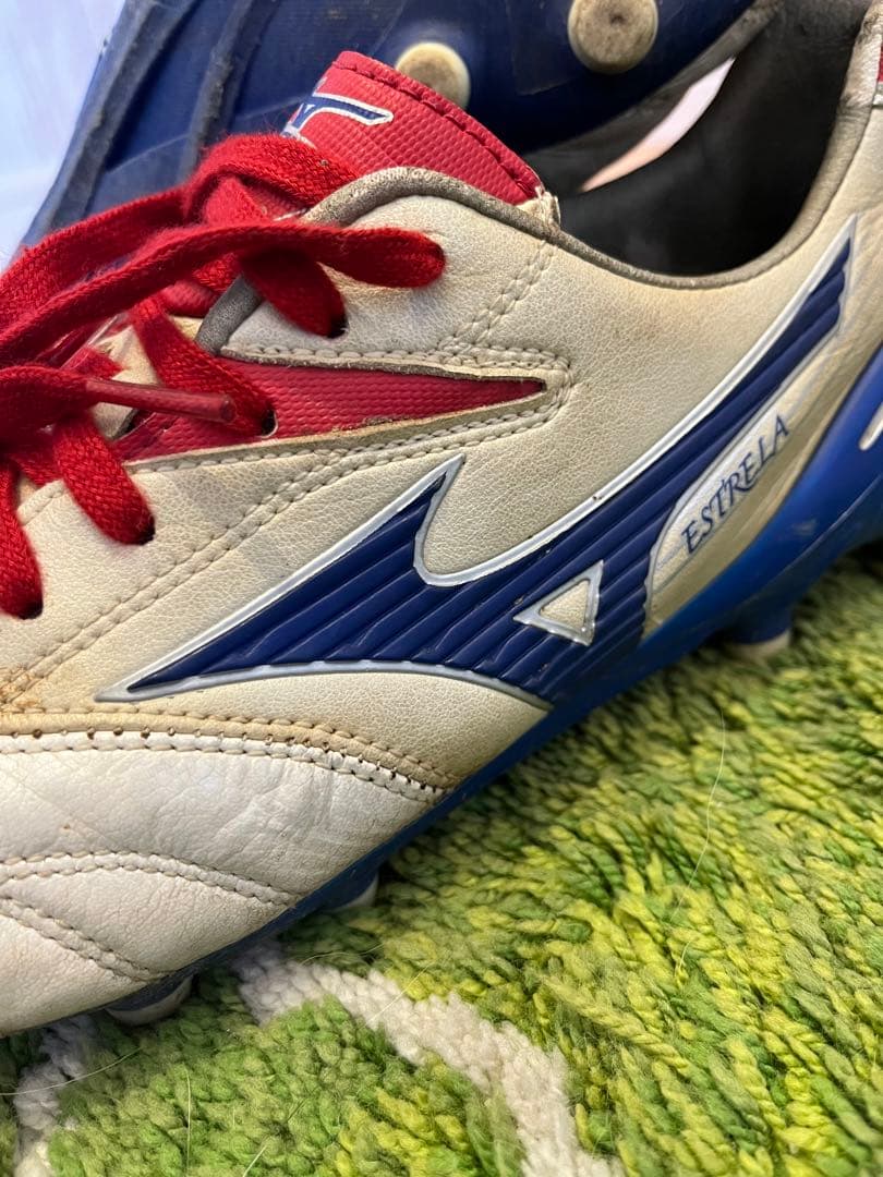 激レア サッカー スパイク ミズノ エストレーラネオ