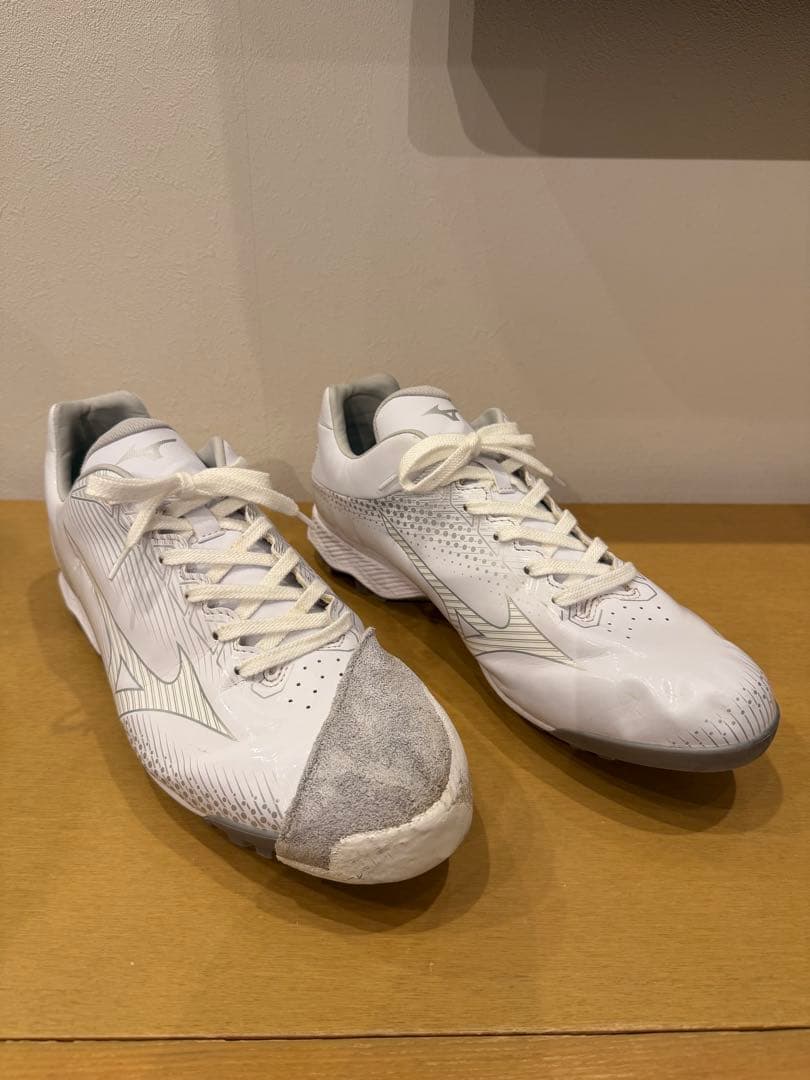 Mizuno ホワイト スパイク 高校、中学公式野球認定スパイク 30.0cm