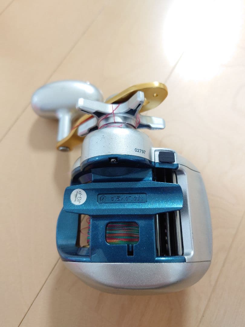 SHIMANO デジタル表示 フィッシングリール 800
