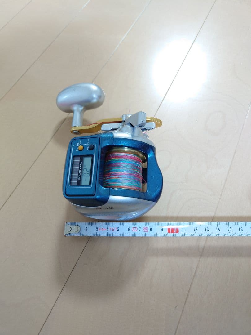 SHIMANO デジタル表示 フィッシングリール 800