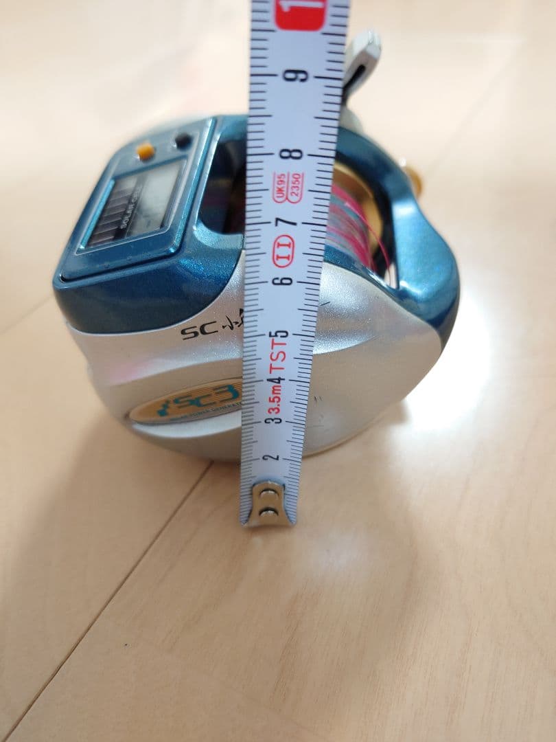SHIMANO デジタル表示 フィッシングリール 800
