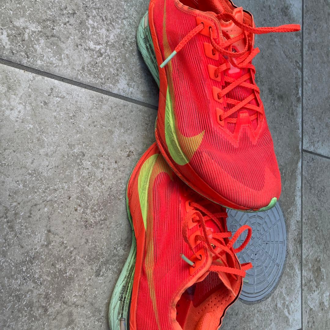 NIKE ヴェイパーフライ4 25cm