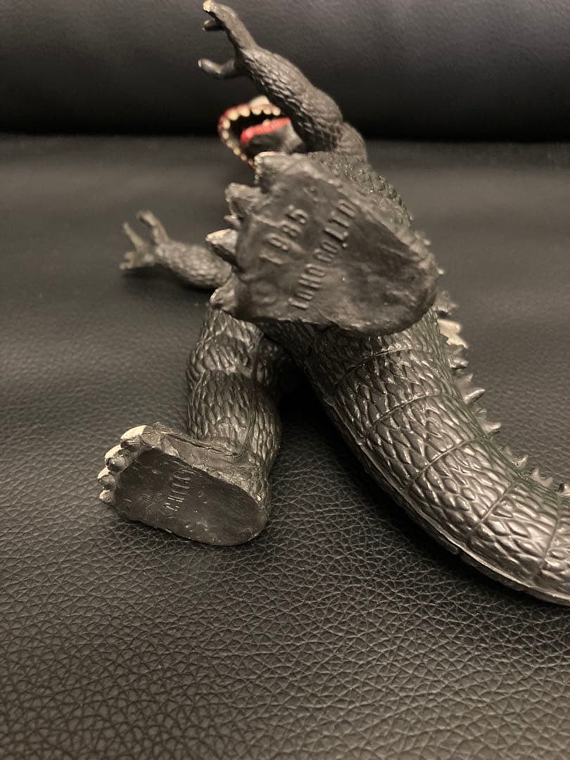 ゴジラ風　無版権　フィギュア