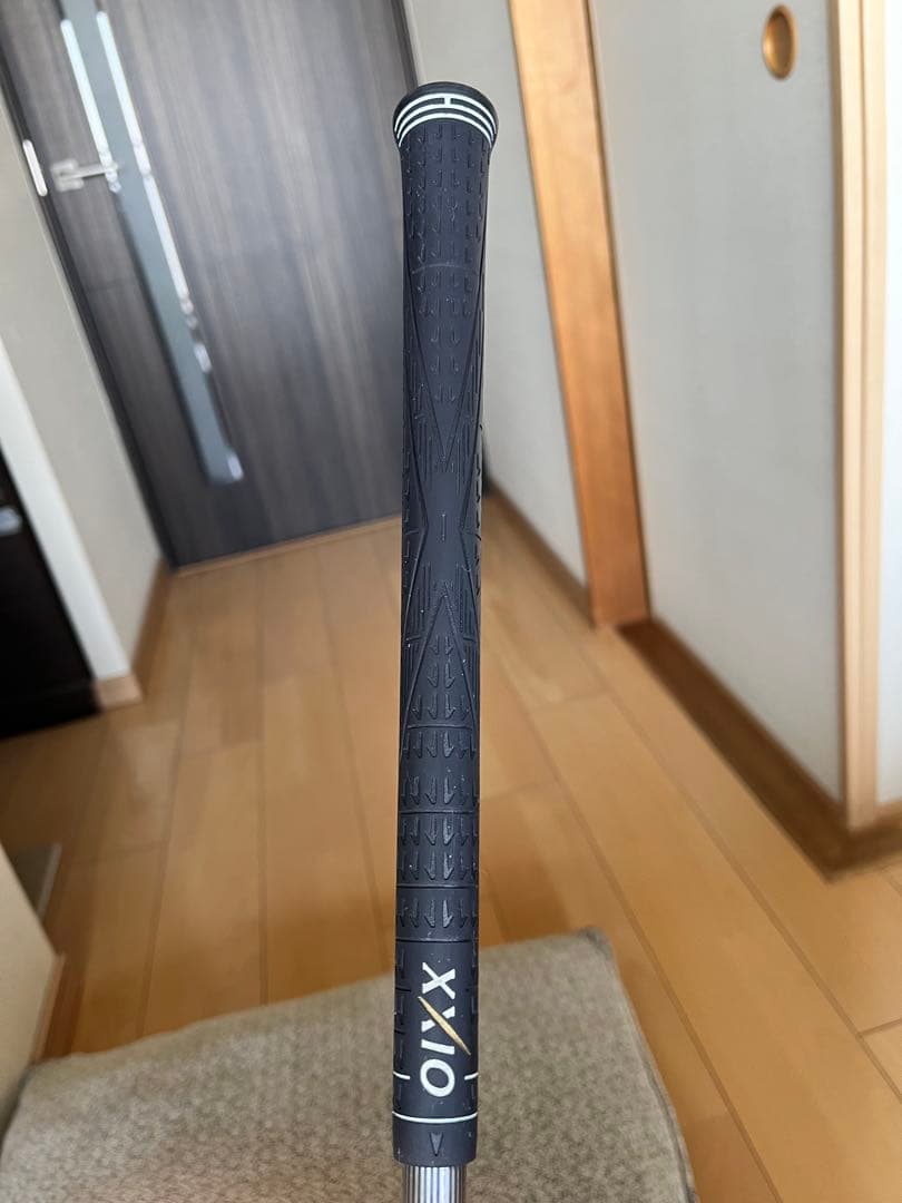 良品ゼクシオ8 XXIOエイト　7番アイアン単品　カーボンMP800 硬さSR