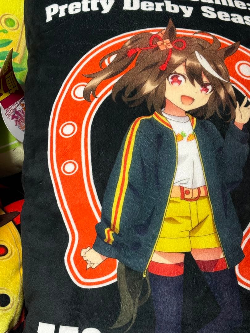 ウマ娘掛けふとんカバーキタサンブラック&サトノダイヤモンド　クッション4種おまけ