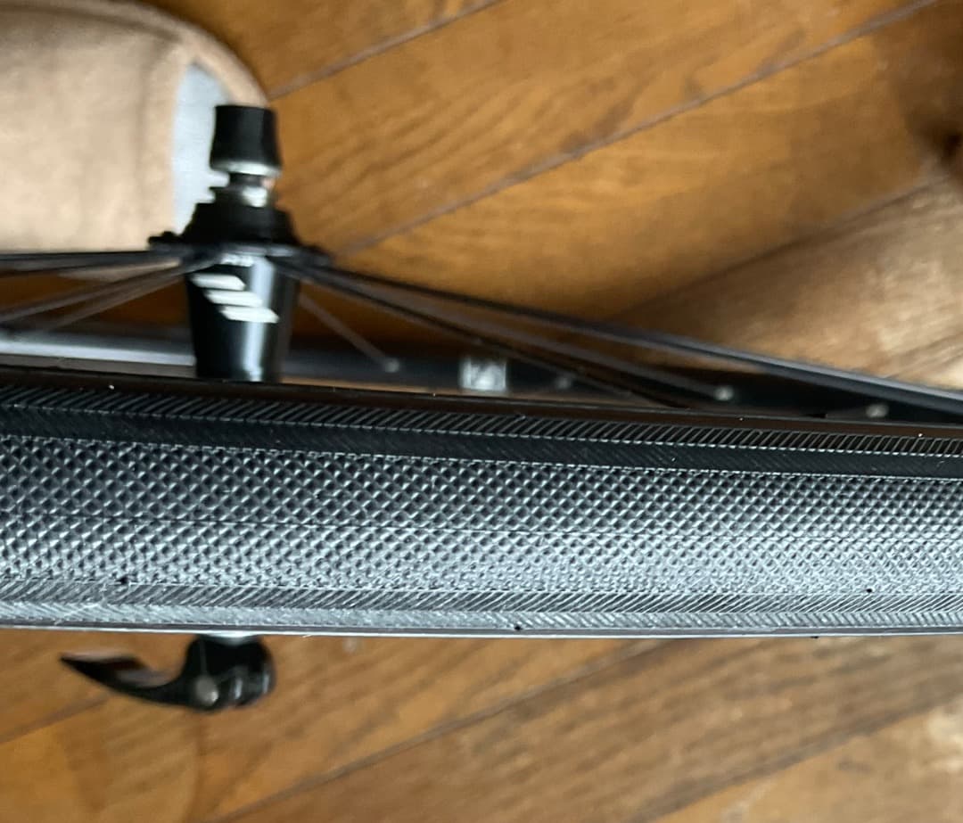 BONTRAGER 完組ホイールとホイールバッグ