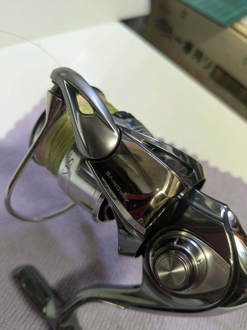 Daiwa EXIST LT2500S-DH スピニングリール ダイワ