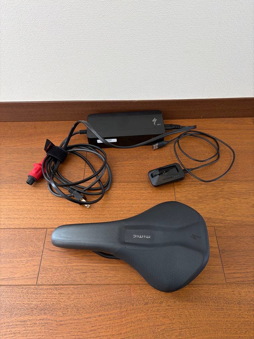 スペシャライズドS-Works KENEVOカーボンフルサス E-MTB